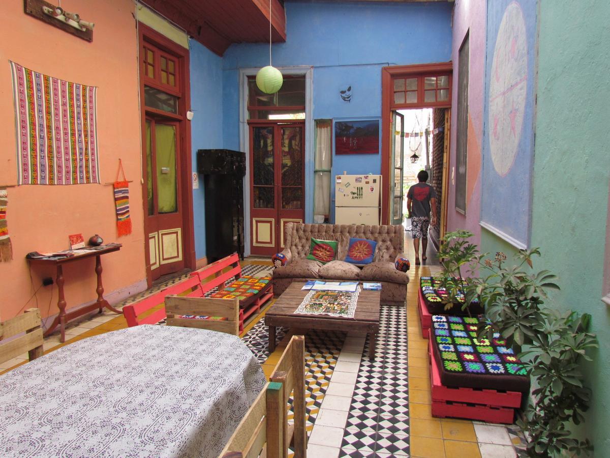 Origenes Hostel Santiago del Cile Esterno foto